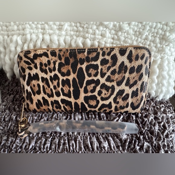 NWOT Leopard Print Tote Bag Set - Picture 7 of 9